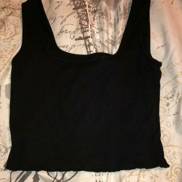 Black crop top - Picture 1 of 1